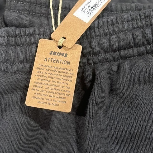 Skims Outdoor Fleece Pullover - Picture 6 of 10